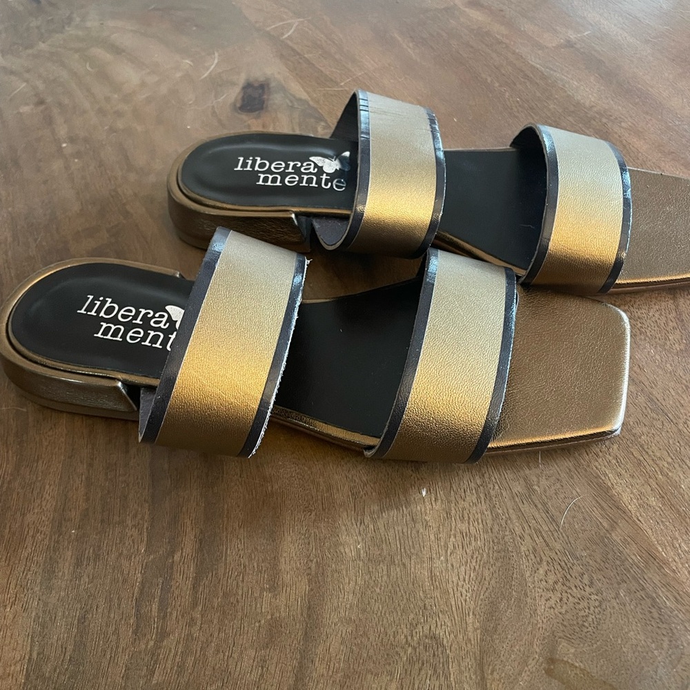 Black and gold made in Italy sandals